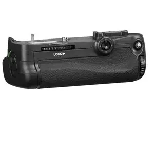 MB-D11 למצלמות Nikon D7000 גריפ מקורי ניקון - יבואן רשמי