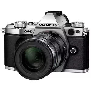 מצלמה חסרת מראה אולימפוס OM-D E-M5 II Kit (Silver) with ED 12-50mm f3.5-6.3 EZ - קיט 