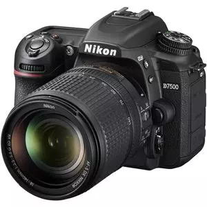 Nikon D7500 + 18-140mm - קיט  Dslr (רפלקס) מצלמת ניקון - יבואן רשמי