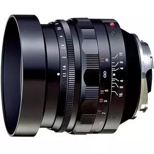 עדשת ווגלנדר Volglander for Leica M Nokton 50mm F1.1 VM