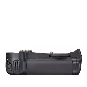 Nikon Mbd-10 For D300/D70 גריפ מקורי ניקון - יבואן רשמי
