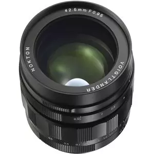 עדשה ווגלנדר Volglander for Micro 4/3 Nokton 42.5mm F0.95 MFT
