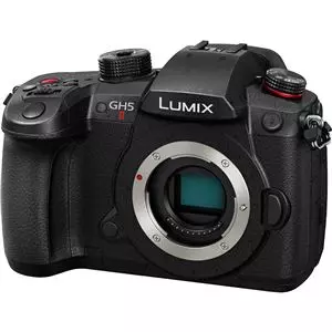 מצלמה חסרת מראה פנסוניק Panasonic GH5 II body