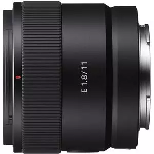עדשה Sony E 11 mm F1.8
