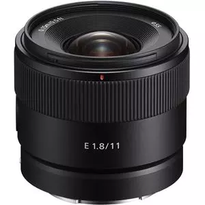 עדשה Sony E 11 mm F1.8