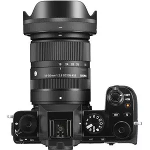 עדשה סיגמא Sigma 18-50mm F2.8 DN Lens for Fuji