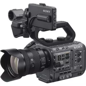 מצלמת וידאו מקצועי סוני Sony FX6 Digital Cinema Camera+24-105mm