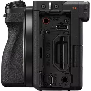 מצלמה חסרת מראה סוני Sony a6700 Mirrorless Camera