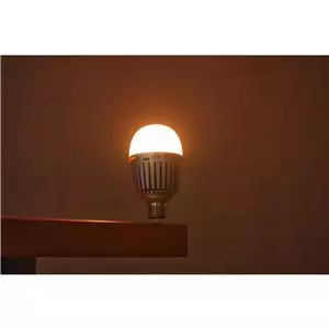 GODOX C7R KNOWLED RGBWW Creative Bulb