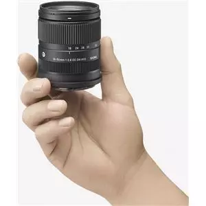 עדשה סיגמא Sigma 18-50mm F2.8 DN Lens for Sony