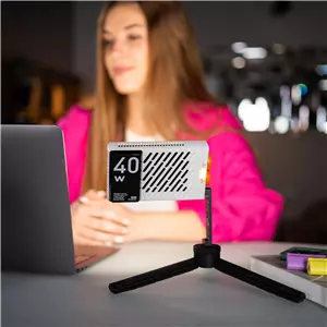 ZHIYUN M40 FIVERAY FILL LIGHT