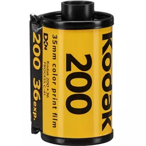 Kodak GOLD 200 Color Negative Film (35mm Roll Film, 36 Exposures)